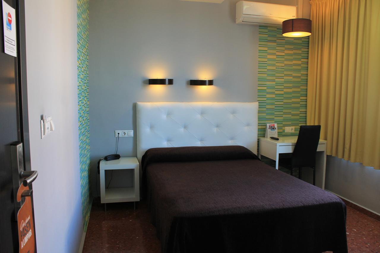 Hostal Restaurante Estacion Jaén Kültér fotó