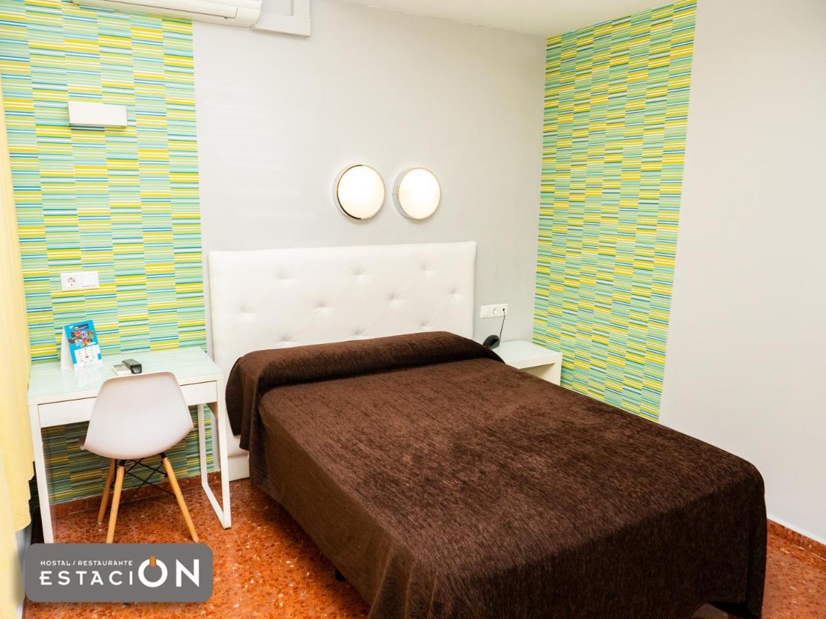 Hostal Restaurante Estacion Jaén Kültér fotó