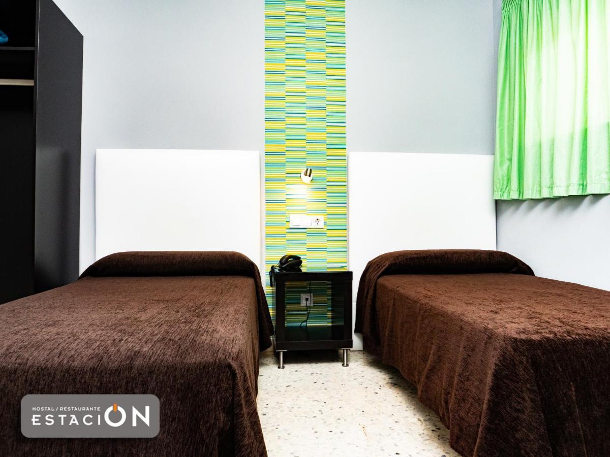 Hostal Restaurante Estacion Jaén Kültér fotó